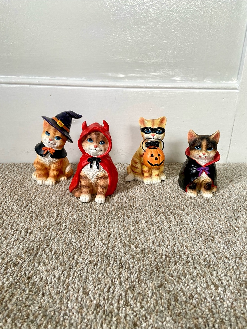 Collections Etc Halloween Cat Figurines Set of 4 Costume Witch Devil Vampire - Picture 2 of 15